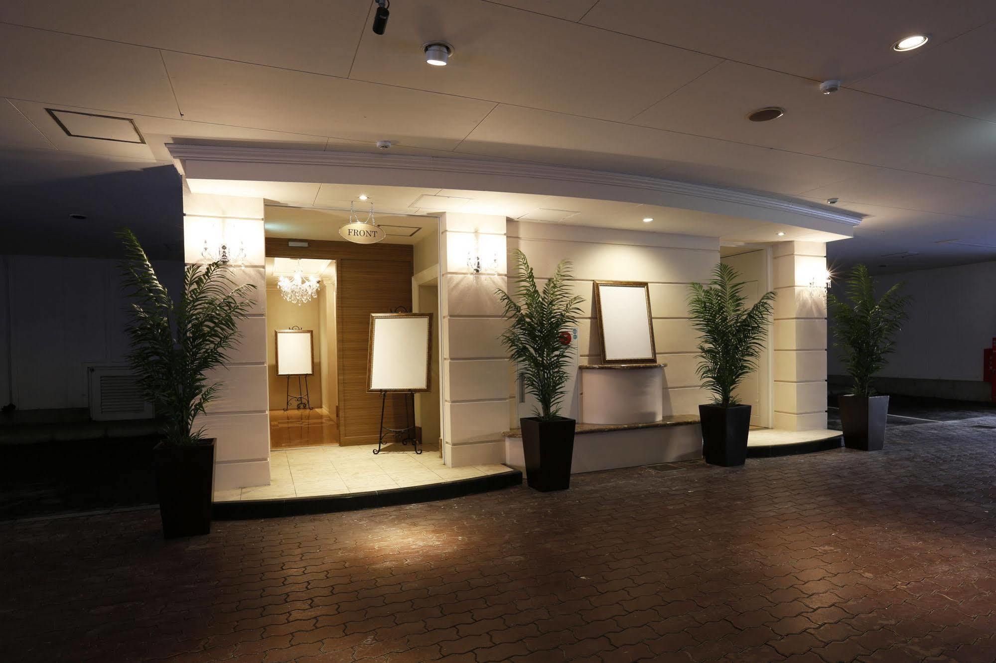 Hotel Fine Garden Gifu Kakamigahara Exterior foto