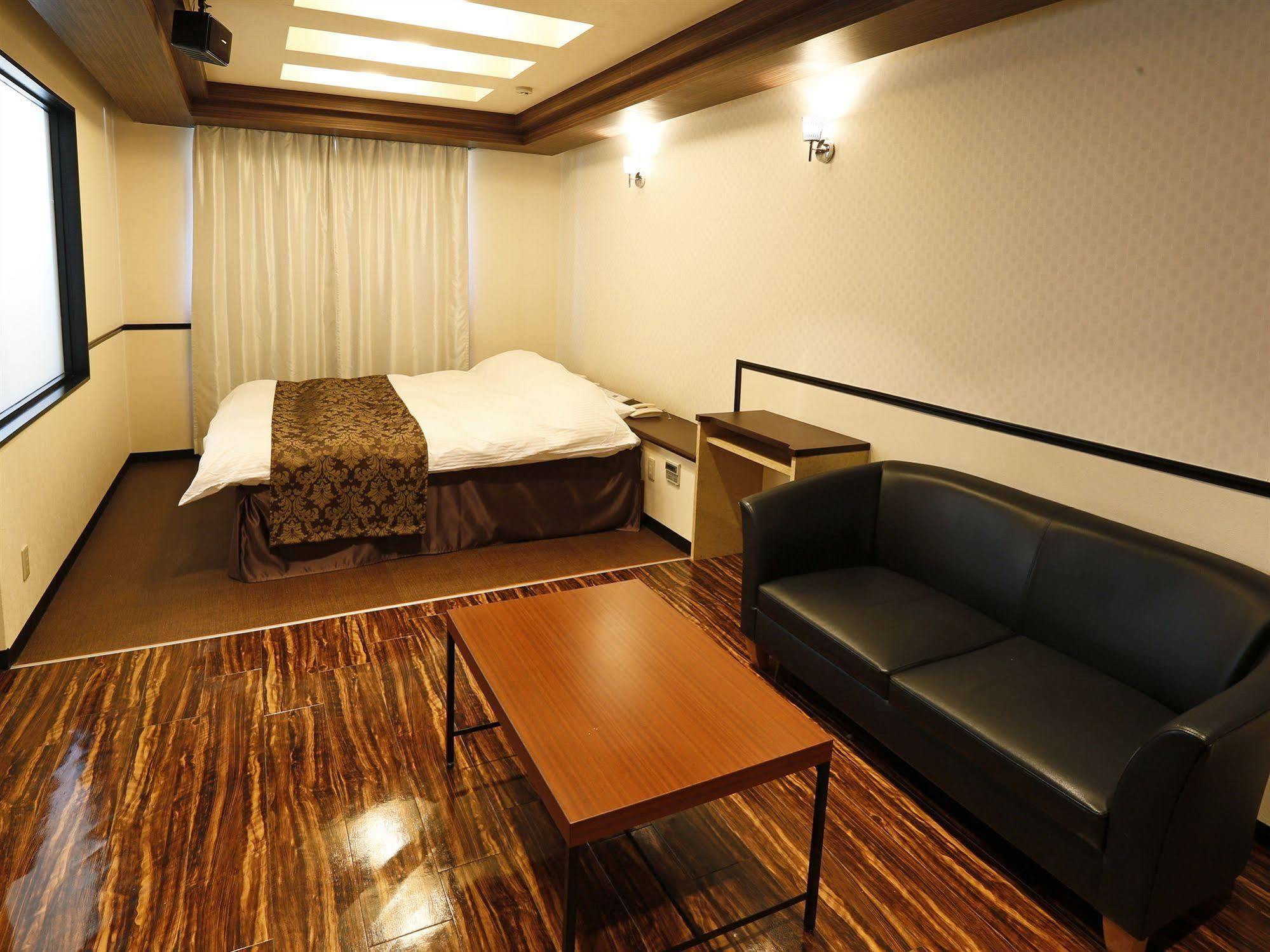 Hotel Fine Garden Gifu Kakamigahara Exterior foto